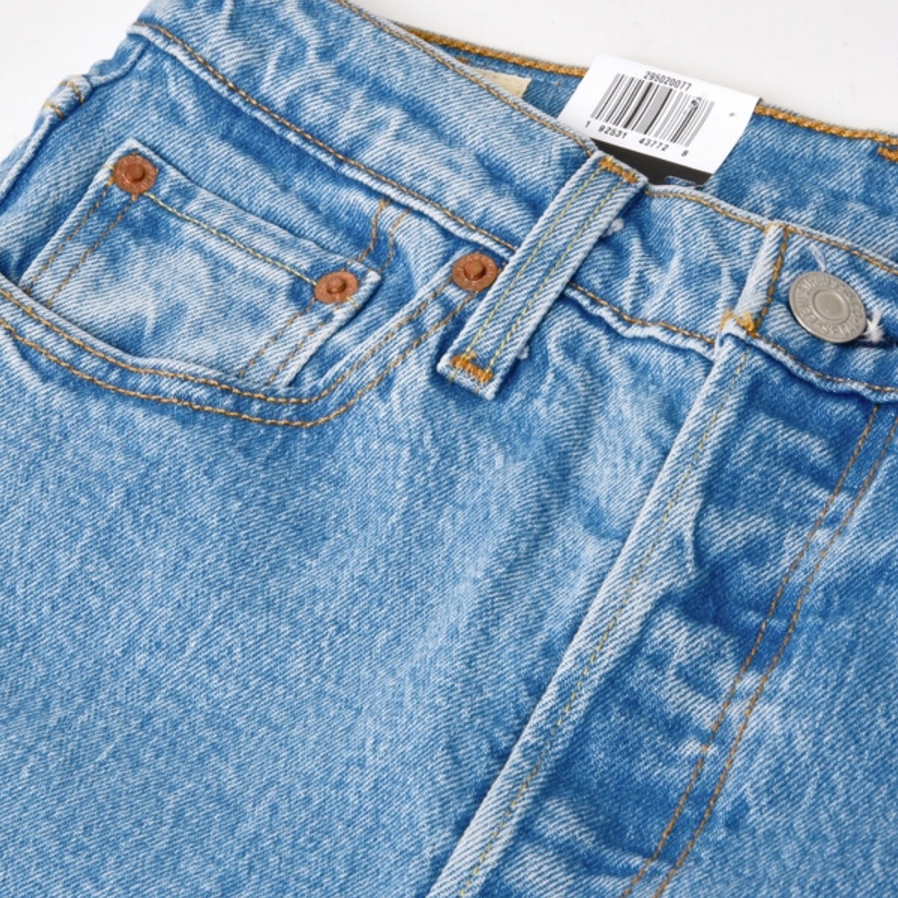 NWT Levi’s High Waist wedgie fit Jeans - Picture 8 of 9